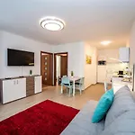 Lovely Apartman- Free Parking Lejlighed Pécs