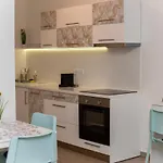 Lovely Apartman- Free Parking Pécs