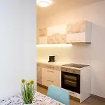 Lejlighed Lovely Apartman- Free Parking Pécs