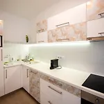 Lovely Apartman- Free Parking Lejlighed