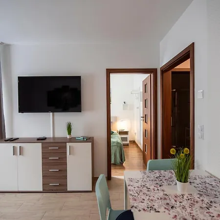 Lovely Apartman- Free Parking *