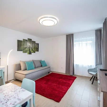 Daire Lovely Apartman- Free Parking *