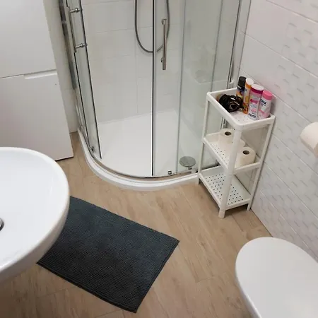 Lovely Apartman- Free Parking