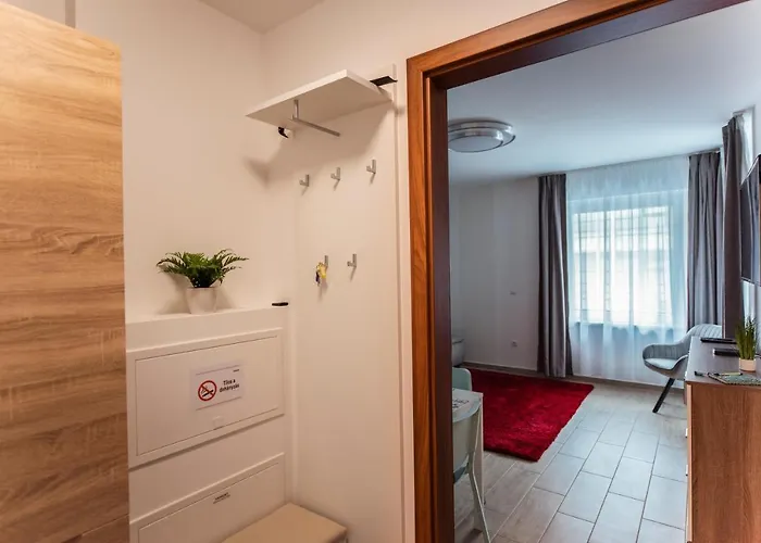 Lovely Apartman- Free Parking Apartamento Pécs