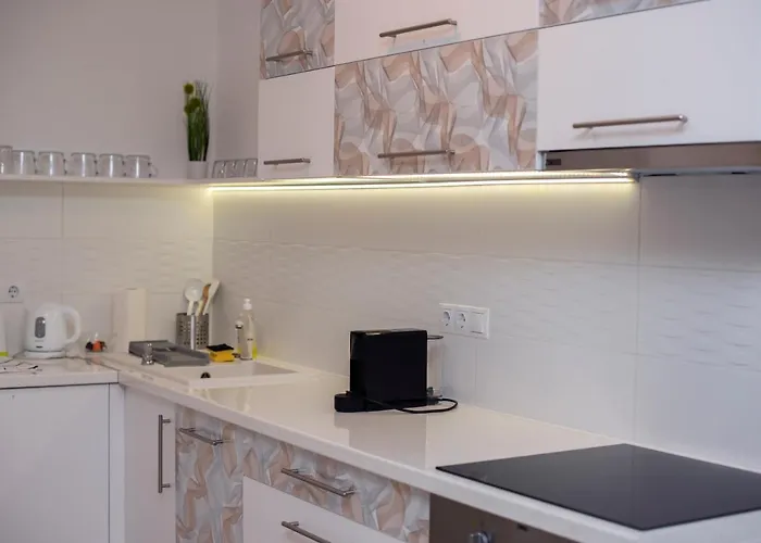 Lovely Apartman- Free Parking