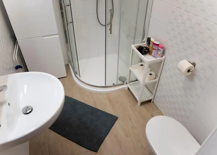 Lovely Apartman- Free Parking